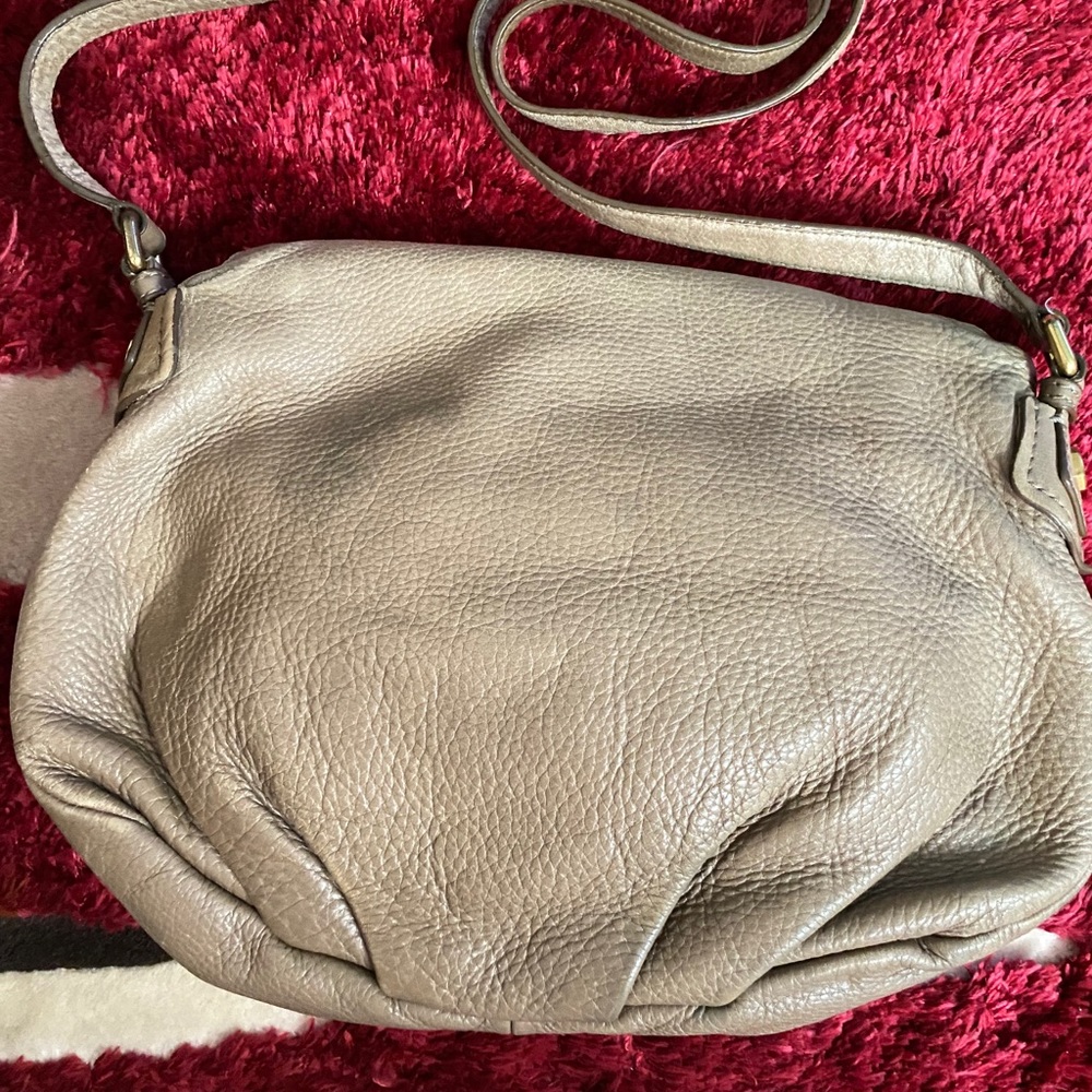 Marc Jacobs Sling Bag - Picture 2 of 5